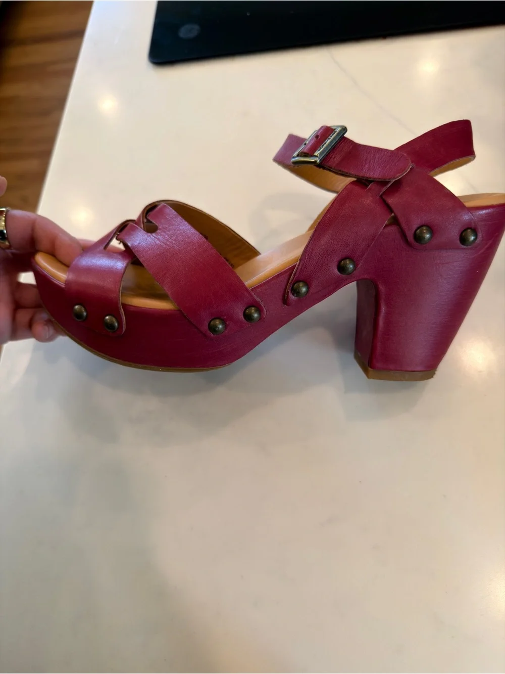 EUC! Kork-Ease Women's Fuschia/ Raspberry Leather Wedge Sandals